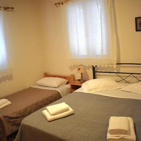 Under The Pine Tree Ferienhaus